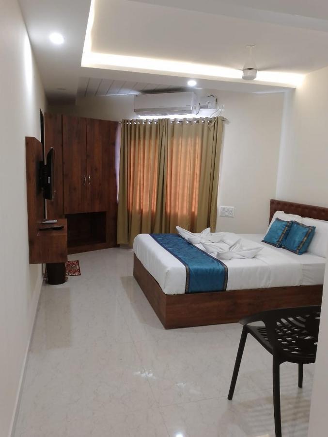 Hotel Rajdhani Мангалор Экстерьер фото